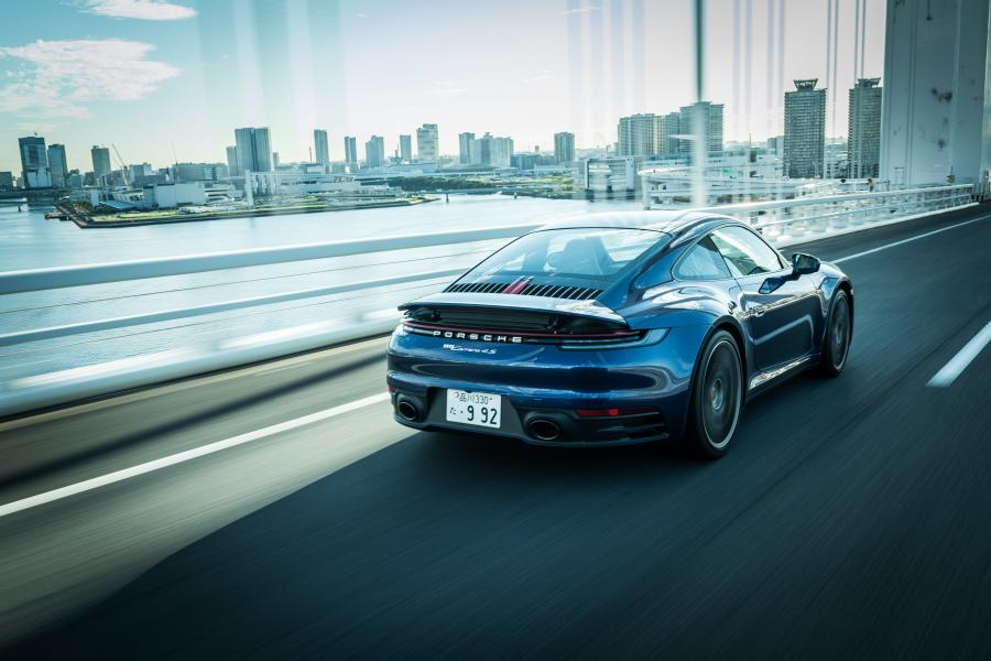  Porsche 911 Carrera 4S (992) 2019 года  (JP) (фото 3 из 24)